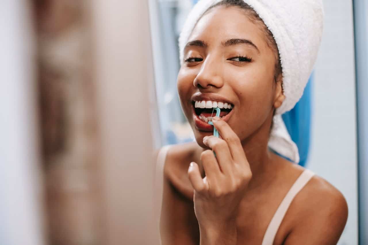 10 Simple Ways to Keep Your Teeth Healthy Every Day